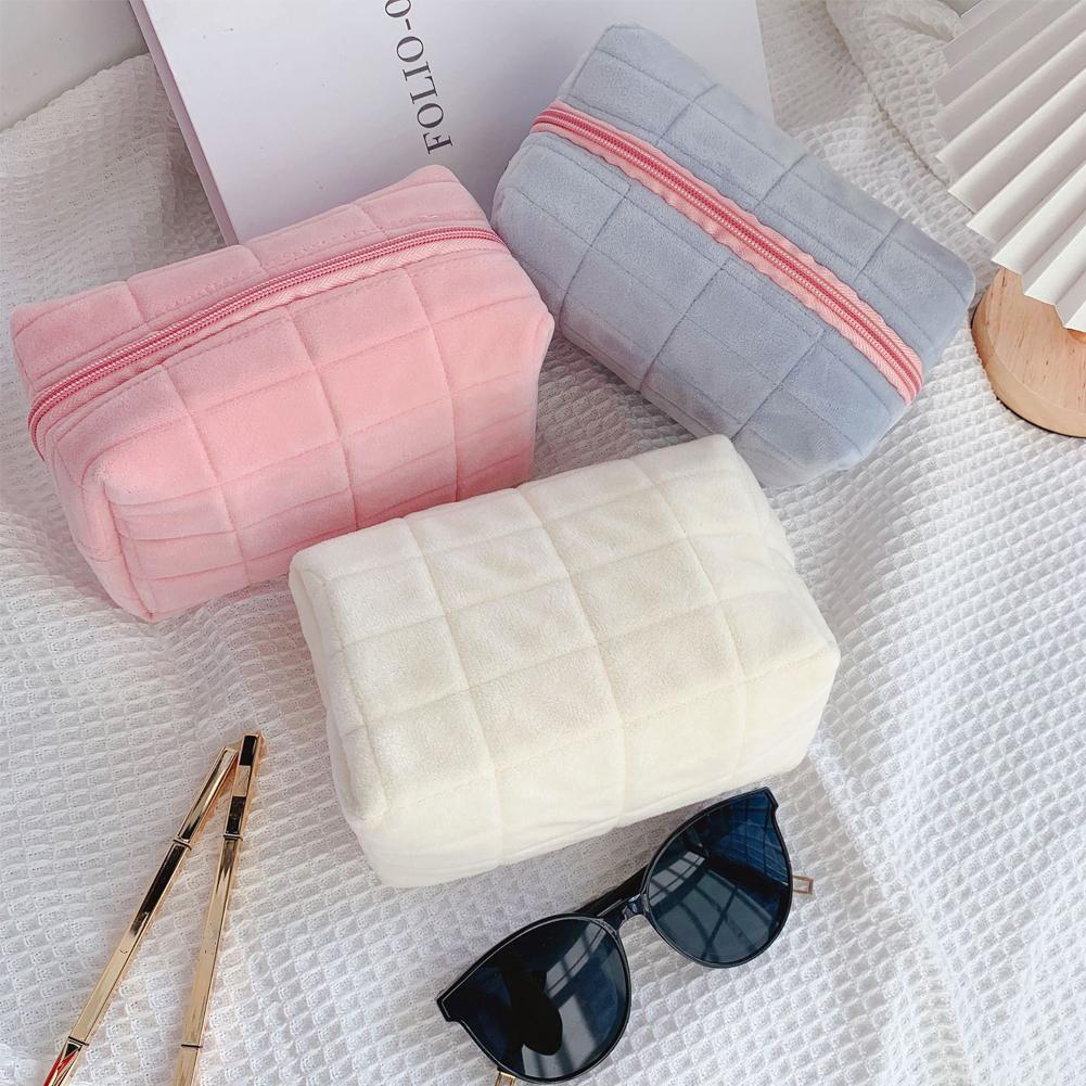 Cute Plush Makeup Bag For Wome - Travel Accessories Pillow ulasan dan harga